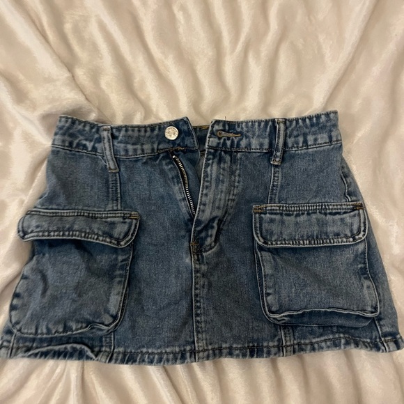 Denim skirt - Picture 2 of 4